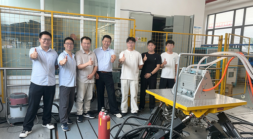 Últimos blogs de la empresa sobre EVLINK valida con éxito los calentadores de refrigerante PTC de la serie Q en pruebas conjuntas con la Universidad de Ingeniería de Shanghai Scie